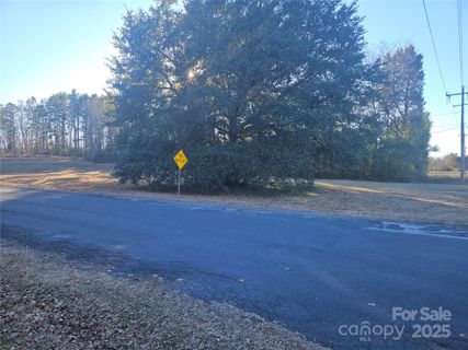 1118 Oakwood Drive sold home in Peden Oaks, Chester, SC