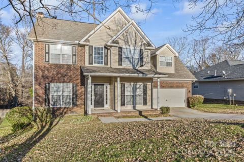 10811 Wyndham Pointe Drive