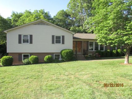 325 Crowell Lane
