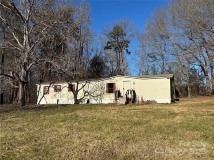 1240 Woodridge Drive sold home in Woodmere, Clover, SC
