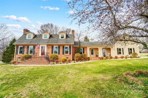 109 Chanticleer Court