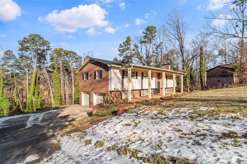 261 Skyline Road