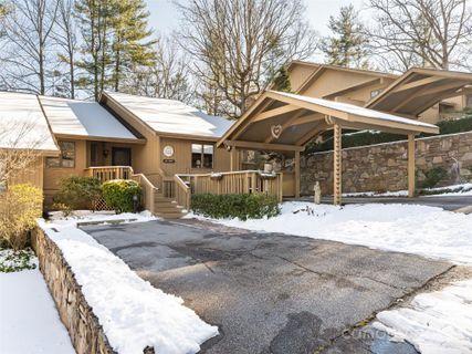 204 Water Oak Lane