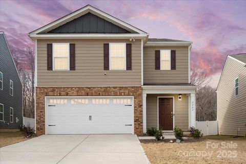 2262 Redstone Drive sold home in Abrial Ridge, York, SC