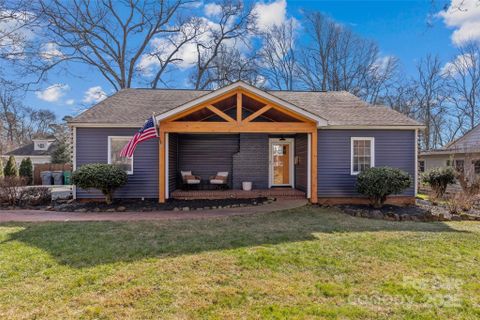 1334 Woodland Drive