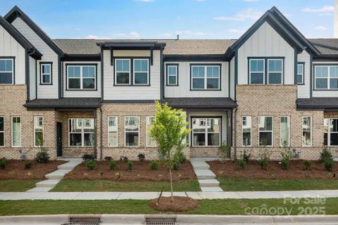 3109 Beacon Heights Road
