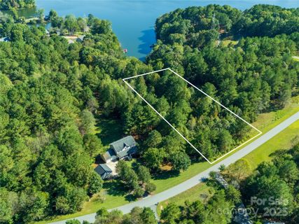 283 Rivercliff Drive