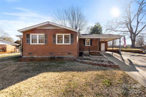 3017 Poplar Circle sold home in Brittain Village, Shelby, NC