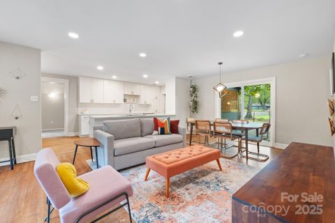 4715 Northaven Drive sold home in Shady Glen, Charlotte, NC