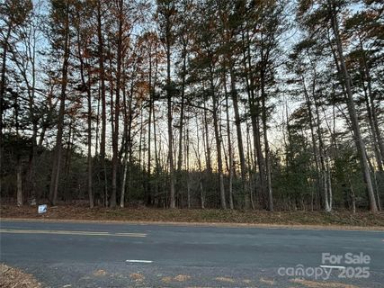 1105 Shoreline Drive 39 & 40 sold home in Lake Shore Estates, New London, NC