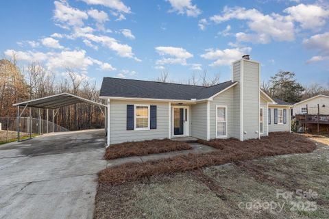 123 Hemlock Drive sold home in Rolling Hills, Salisbury, NC