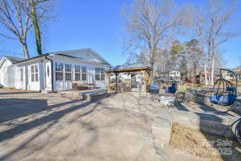 631 Hickory Point Drive sold home in Hickory Point, Lexington, NC