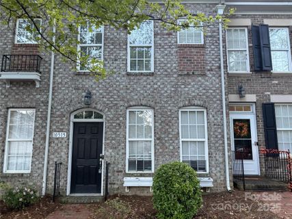 10515 Rocky Ford Club Road sold home in Eastfield Village, Charlotte, NC