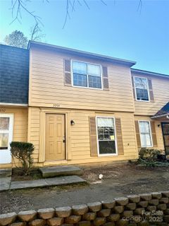 3959 Briarhill Drive sold home in Milton Commons, Charlotte, NC