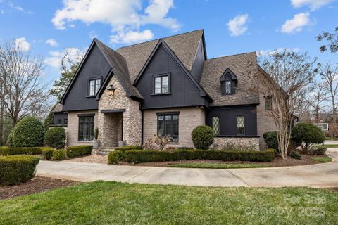 2130 Ferncliff Road
