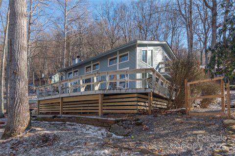 561 Summit Drive sold home in Woodlands, Maggie Valley, NC
