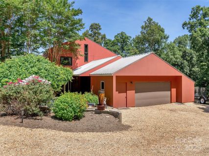 1130 Bent Oak Drive sold home in Stoneybrook, Columbus, NC