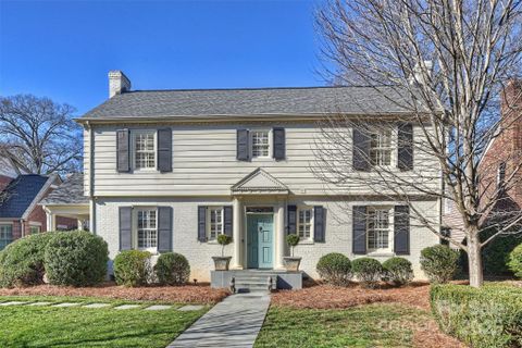 2538 Roswell Avenue