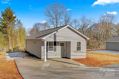 1443 Southwest Boulevard sold home in Meadowbrook Acres, Newton, NC