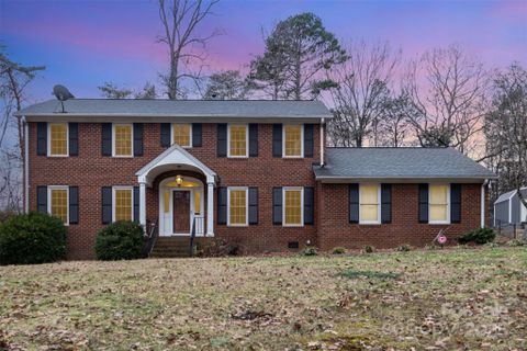 330 Regency Road sold home in Neel Estates, Salisbury, NC