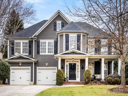 616 N Oak Drive