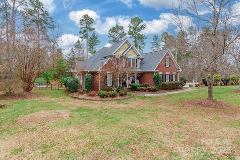2044 Chameleon Road sold home in Mariners Bluff, York, SC
