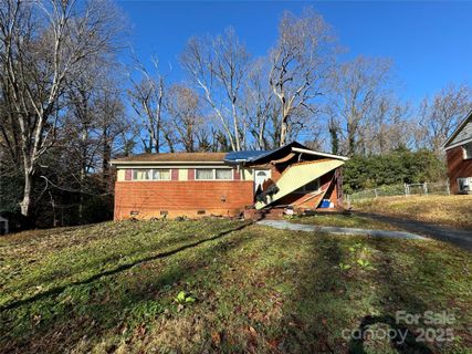 1016 Bramble Place