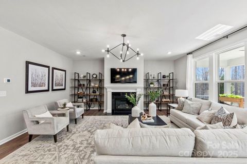 163 Holsworthy Drive
