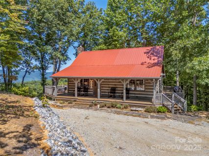1549 Rixhaven Drive sold home in Rixhaven, Saluda, NC