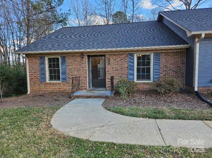 240 Pointe Circle sold home in Olde Pointe, Rock Hill, SC