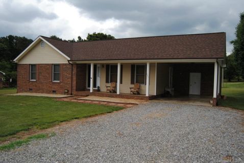 227 Persimmon Circle sold home in Trinity Acres, Statesville, NC
