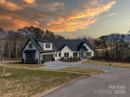 144 Annabelle Linn Drive sold home in Clearview, Fairview, NC