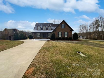 6000 Bickett Ridge Drive sold home in Bickett Ridge, Monroe, NC