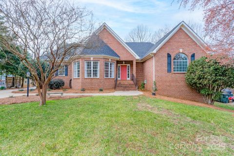 1915 Cavendale Drive sold home in Wedgewood, Rock Hill, SC