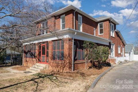 414 W Harvie Avenue