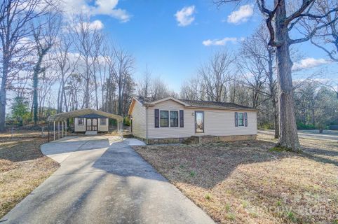 529 Kingfield Drive sold home in Kingfield, Concord, NC