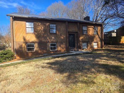 5636 Sandhurst Road sold home in Homestead, Hickory, NC