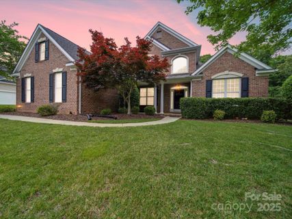 8100 Avanti Drive sold home in Providence Glen, Waxhaw, NC