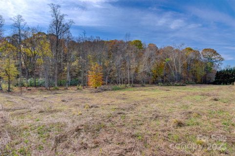 2605 Easter Street sold home in Flying V Acres, Maiden, NC