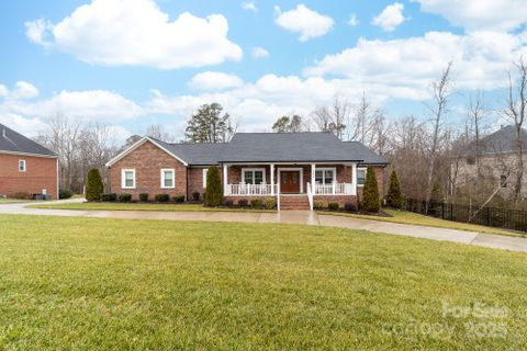 2865 Scarborough Court sold home in Glenmoor, Gastonia, NC