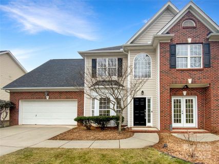 8200 Suttonview Drive sold home in Hampton Place, Charlotte, NC