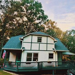 108 Three Oaks Lane