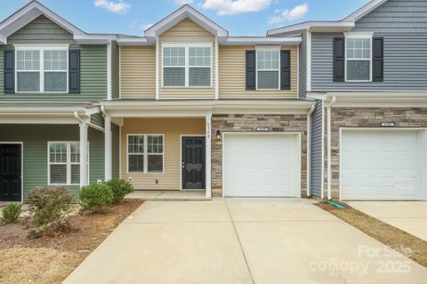 6340 Revolutionary Trail sold home in McDowell Crossing, Charlotte, NC