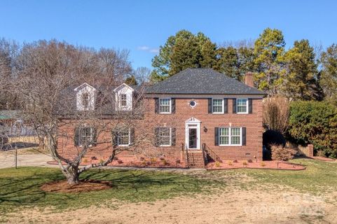 5438 Somerset Lane sold home in Camelot, Harrisburg, NC