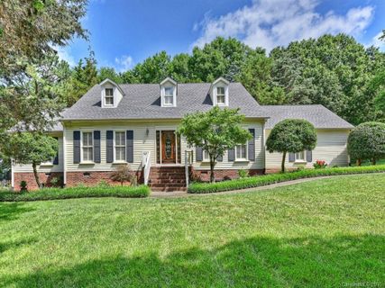 4135 Windwood Circle