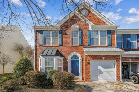 6015 Queens Walk Court sold home in Glen Laurel, Fort Mill, SC