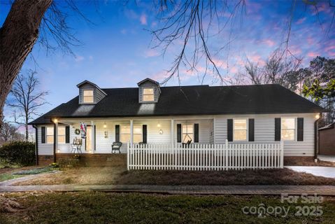 320 Belwood Drive sold home in Belwood, Belmont, NC