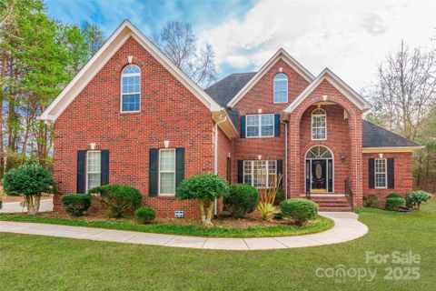 606 Elmhurst Drive sold home in Huntington Farms, Fort Mill, SC