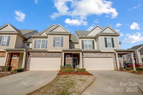 5806 Glassport Lane