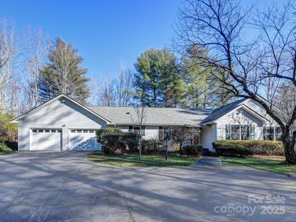 228 Waterford Lane sold home in Waterford Place, Brevard, NC